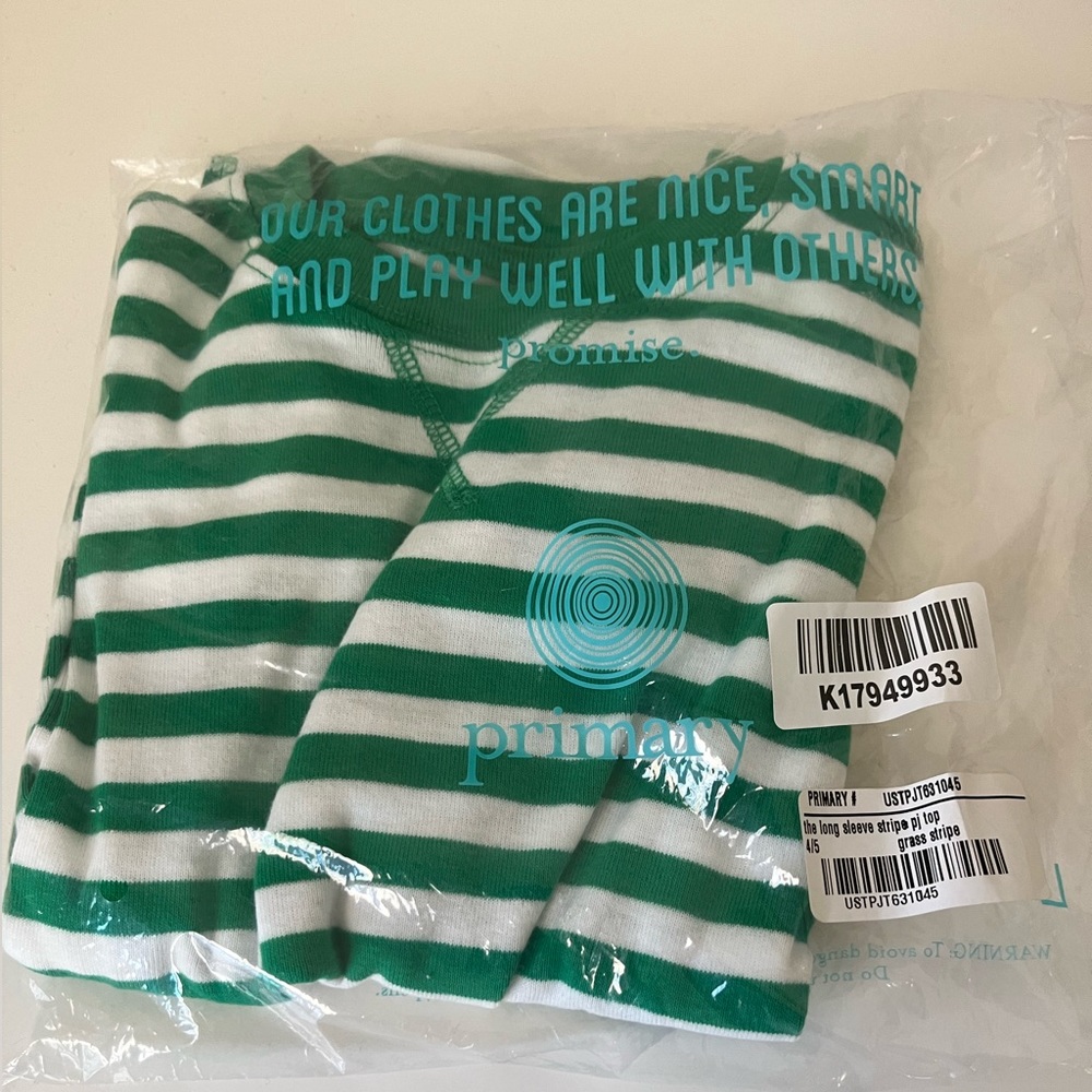 Primary long sleeve PJ top in grass stripe. Size 4/5